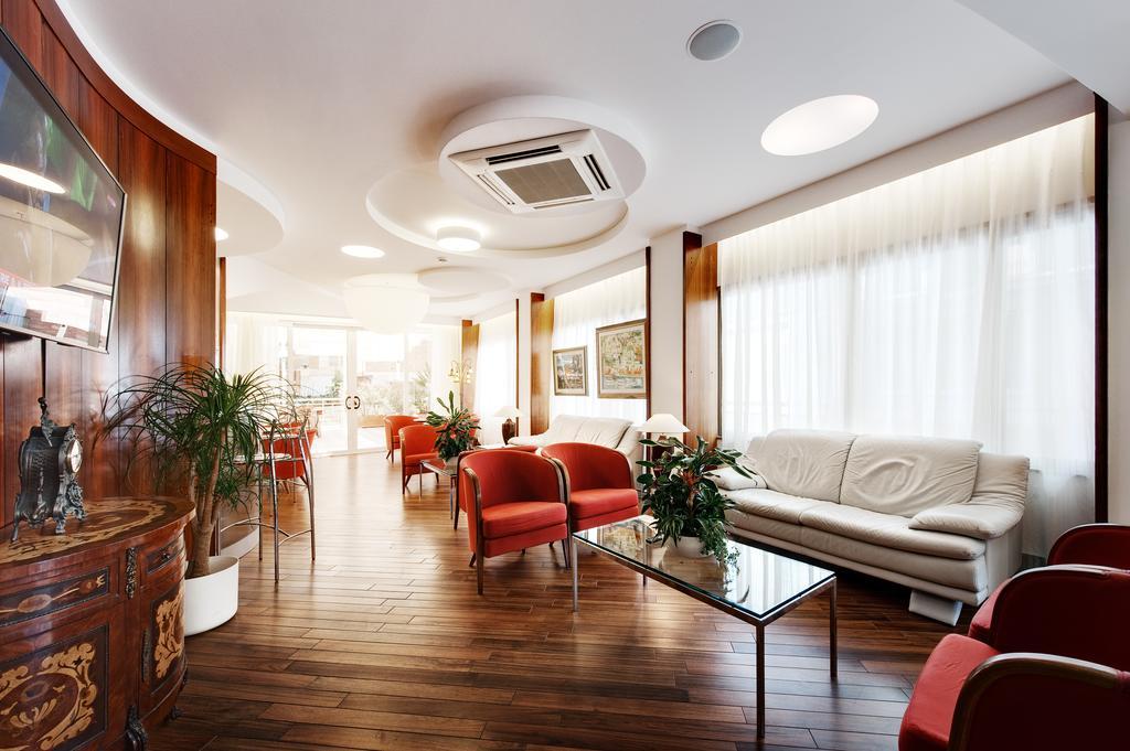 Hotel Continental San Benedetto del Tronto Exterior photo